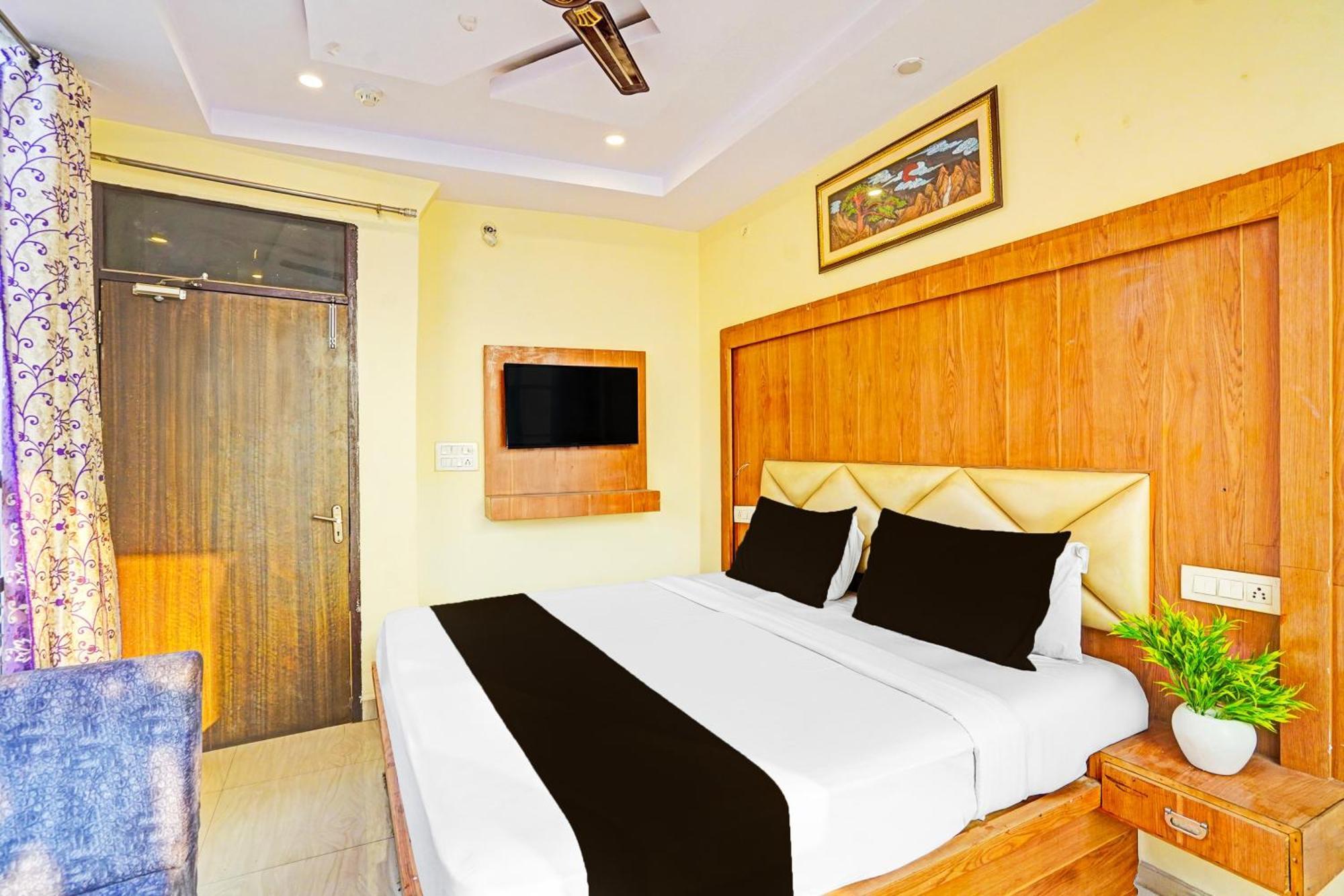 Super Hotel O Charbagh Formerly Khalsa Inn Lucknow Eksteriør billede